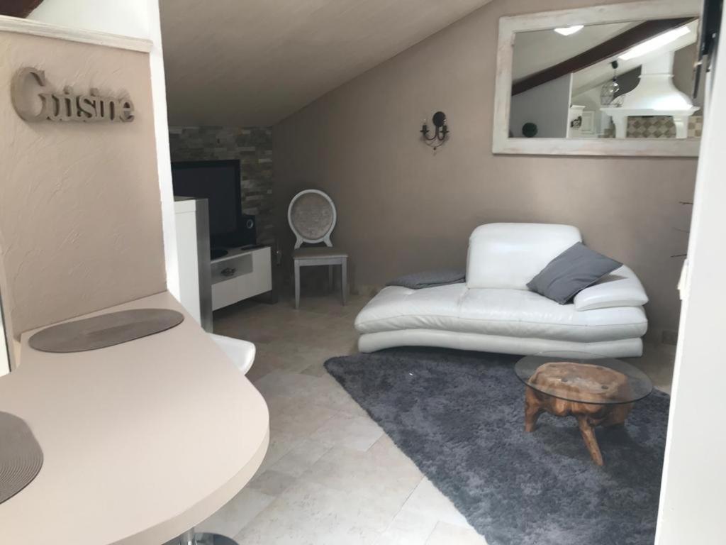 Le Hameau Des Vanades Ampus Esterno foto